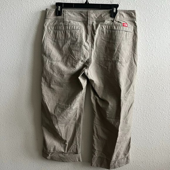 The North Face Women's Almatta Cropped Capri Khaki Pants Size 12 - Picture 9 of 12